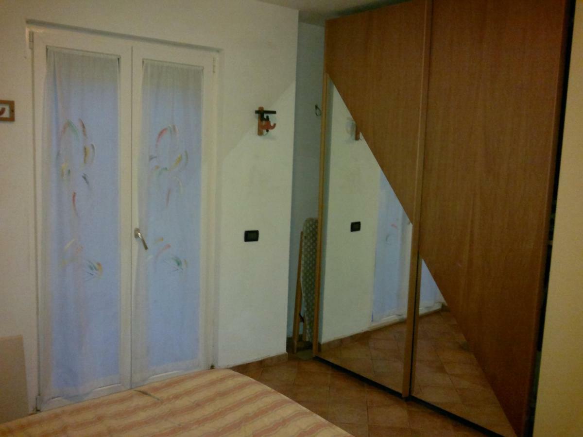 Appartamento Terrazza Vista Mare Mozzafiato โมเนเลีย ภายนอก รูปภาพ